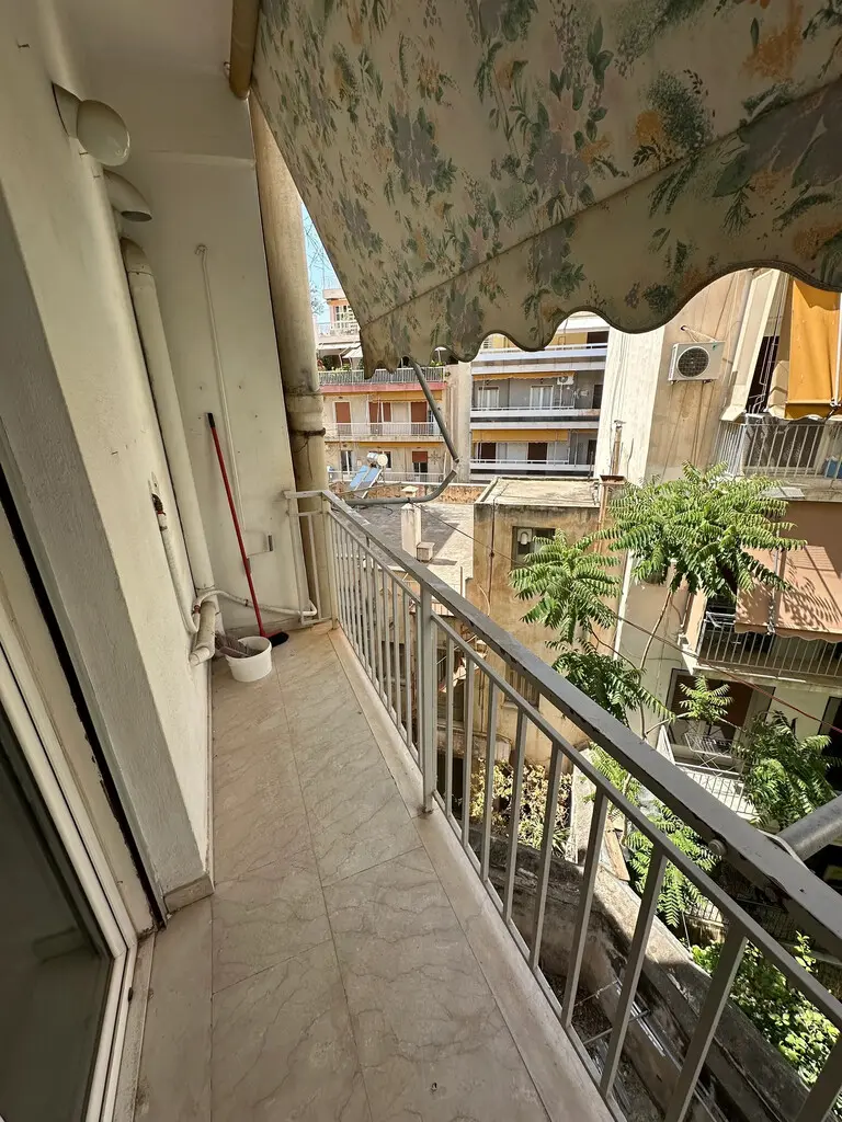 Flat Of 105 M² In Athens