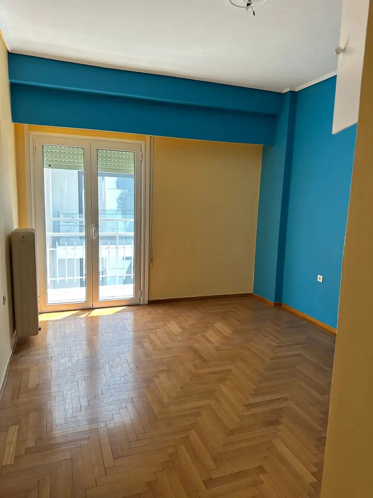 Flat Of 105 M² In Athens