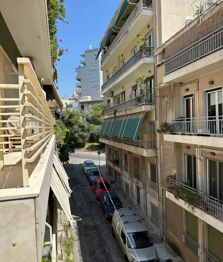 Flat Of 105 M² In Athens