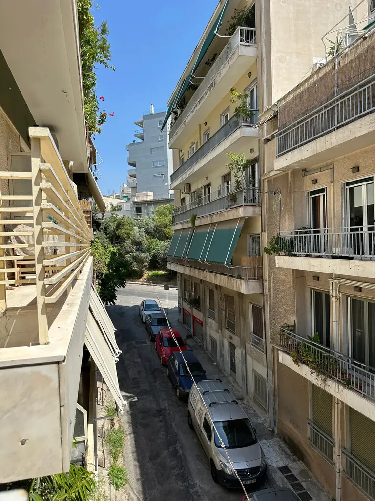 Flat Of 105 M² In Athens