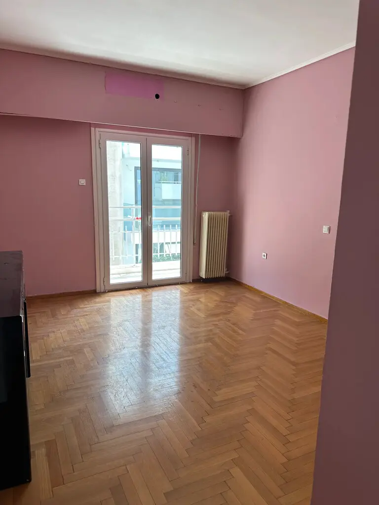 Flat Of 105 M² In Athens