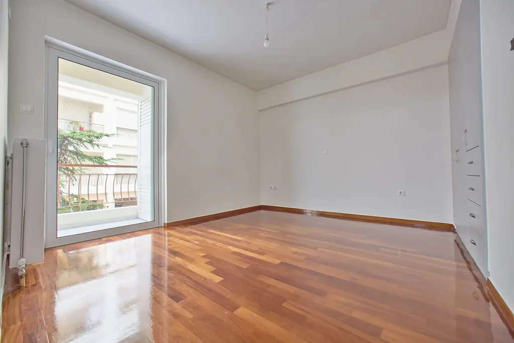 Flat Of 122 M² In Athens