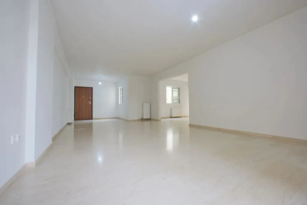 Flat Of 122 M² In Athens