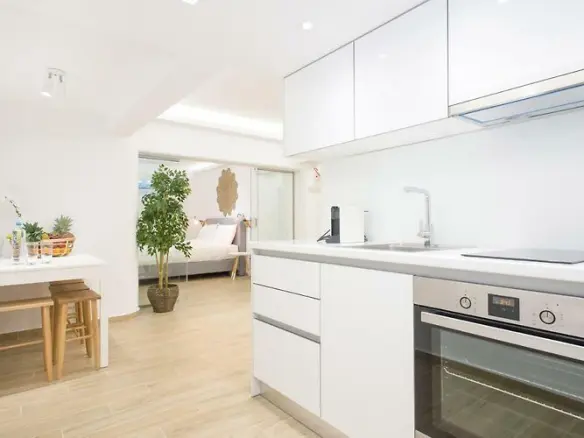3-bedroom Flat In Kolonaki – Lykavittos, Greece (84 M²)