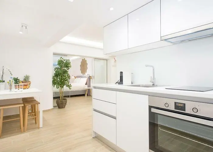 Flat Of 84 M² In Athens