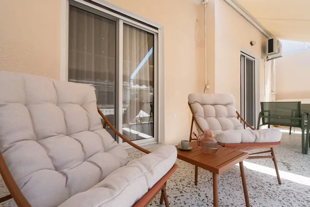 Flat Of 89 M² In Athens