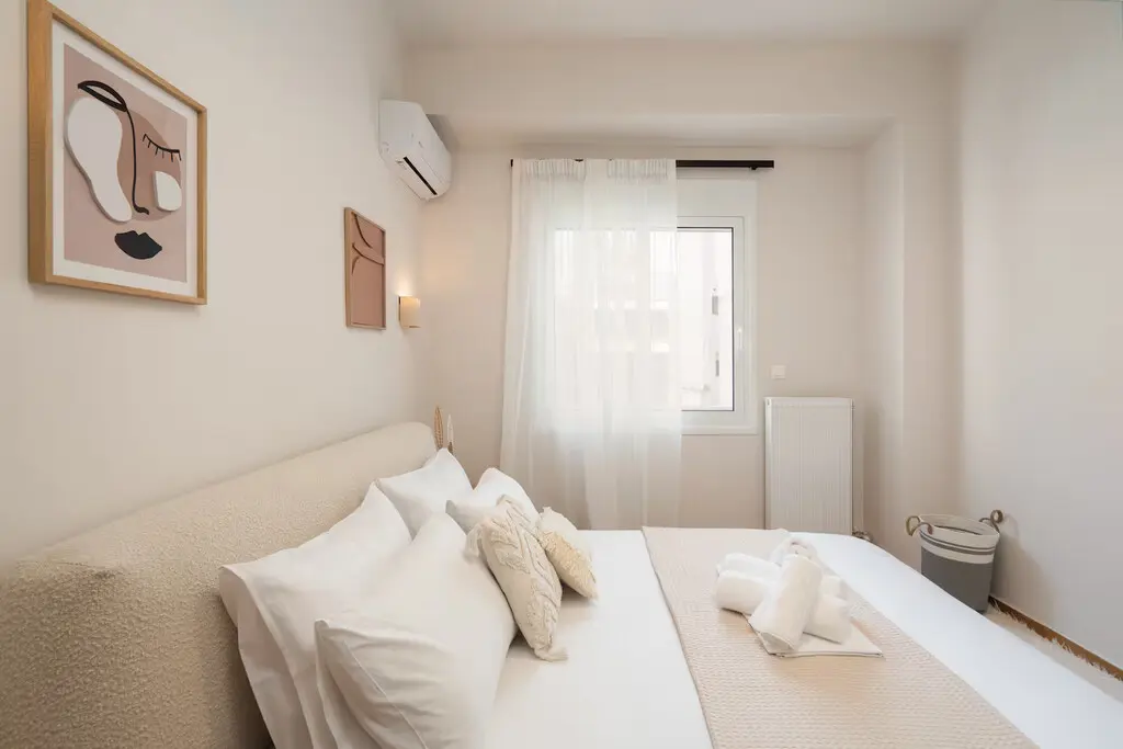 Flat Of 89 M² In Athens