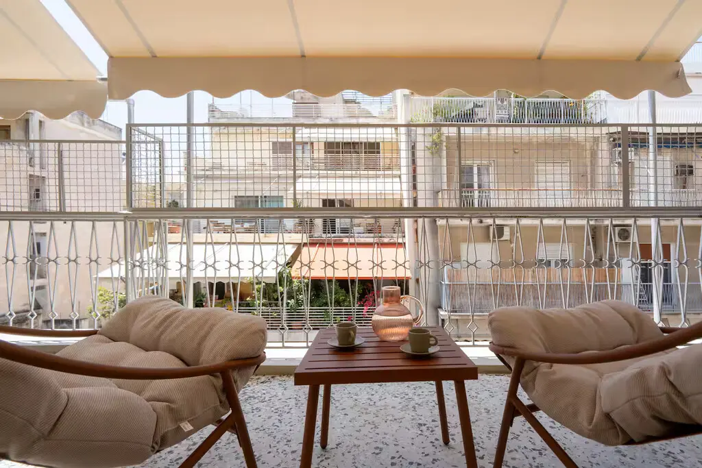 Flat Of 89 M² In Athens