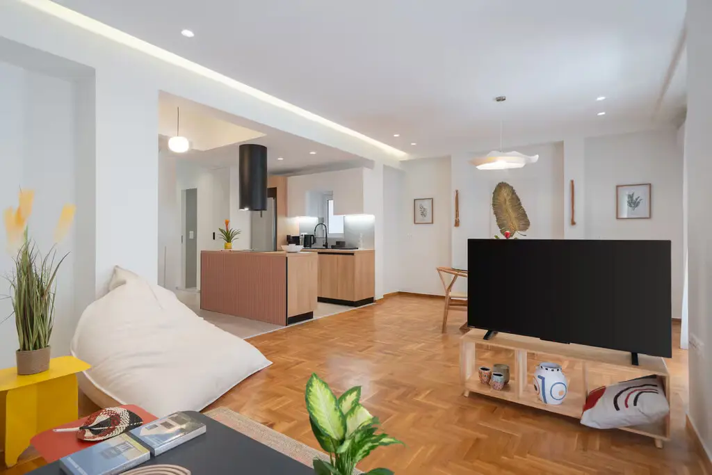 Flat Of 89 M² In Athens