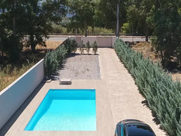 Detached House In Marathonas, Greece (184 M²)