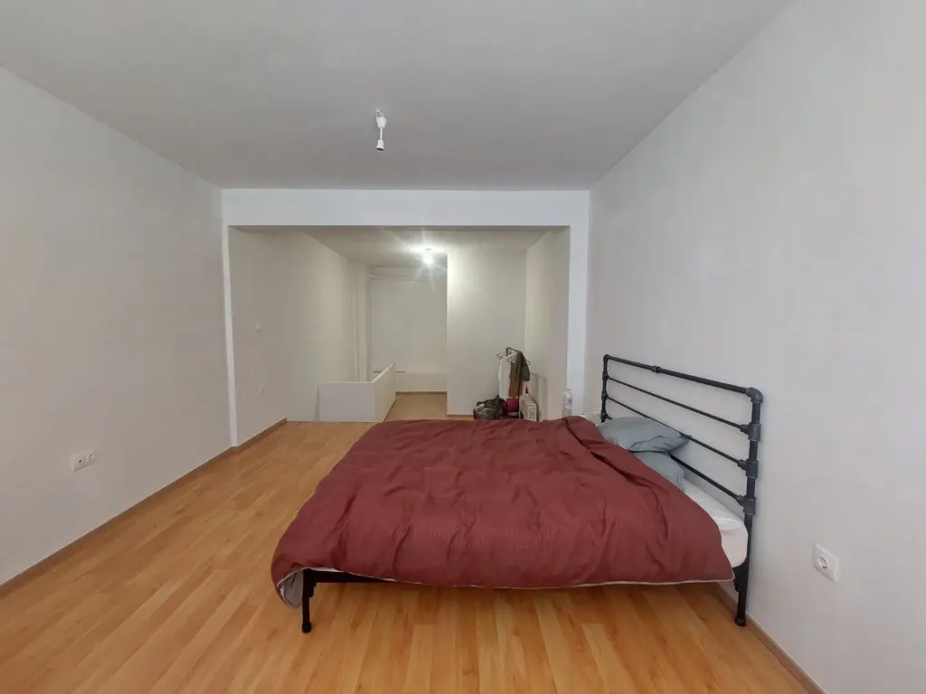 Duplex Of 92 M² In Thessaloniki