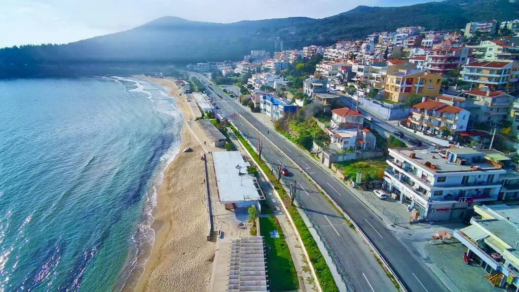 Building Of 800 M² In Kavala