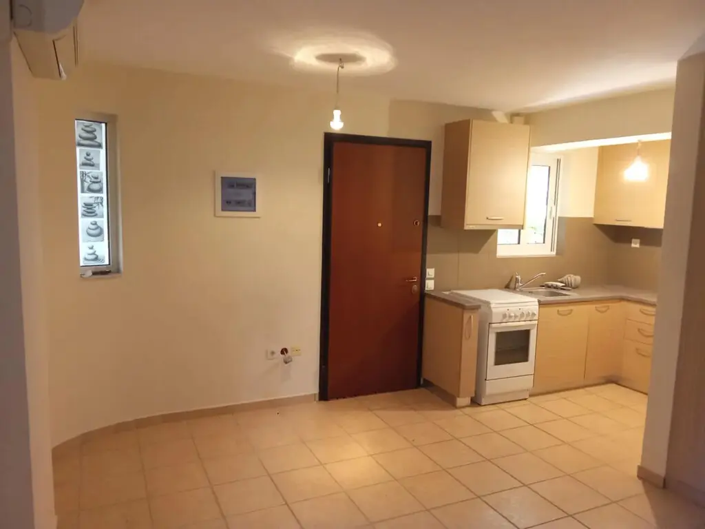 Flat Of 30 M² In Athens