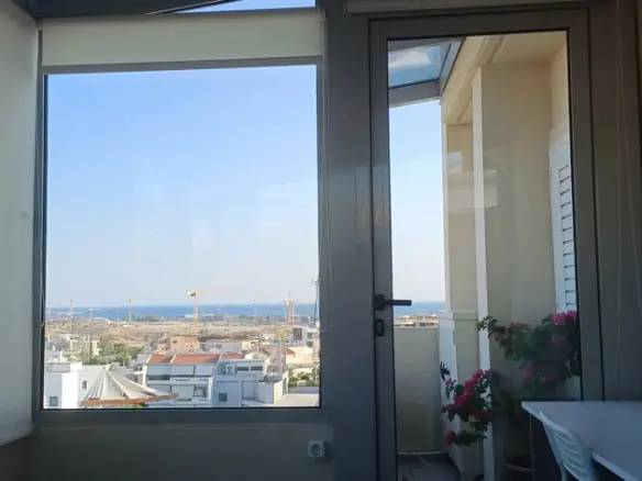 3-bedroom Maisonette In Alimos, Greece (145 M²)