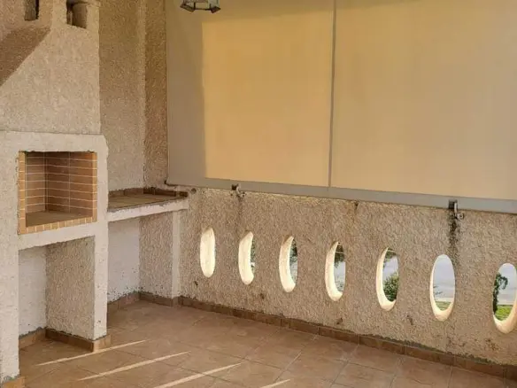 3-bedroom Flat In Voula, Greece (133 M²)