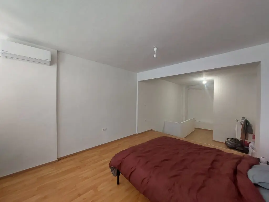 Duplex Of 92 M² In Thessaloniki