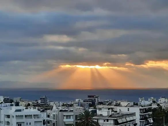 3-bedroom Maisonette In Alimos, Greece (145 M²)
