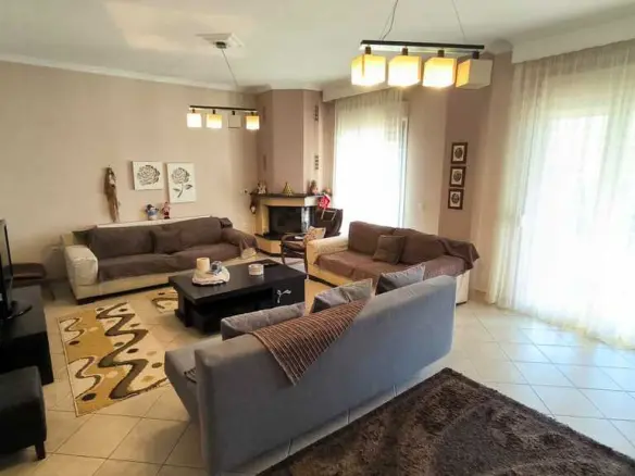 Flat Of 130 M² On The Olympic Coast