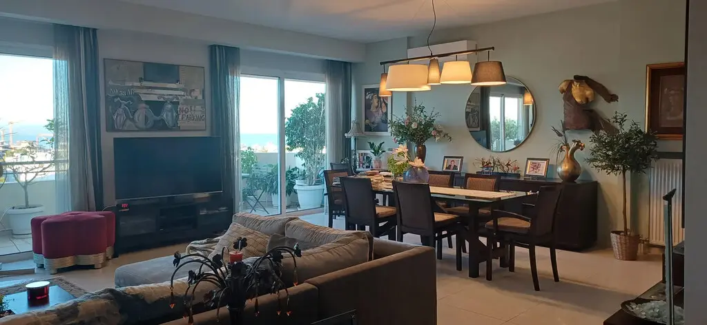 Maisonette Of 145 M² In Athens