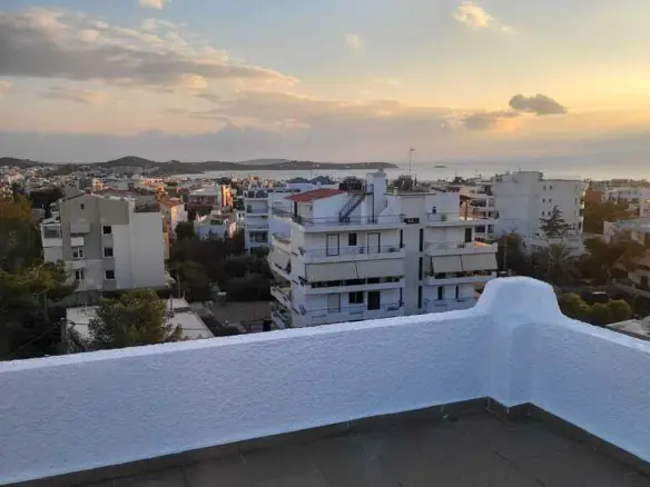 3-bedroom Flat In Voula, Greece (133 M²)