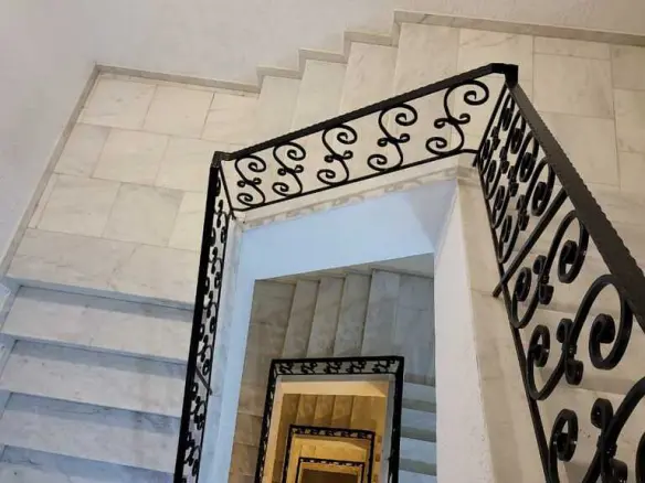 3-bedroom Flat In Voula, Greece (133 M²)