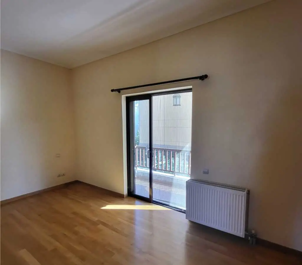 Flat Of 133 M² In Athens