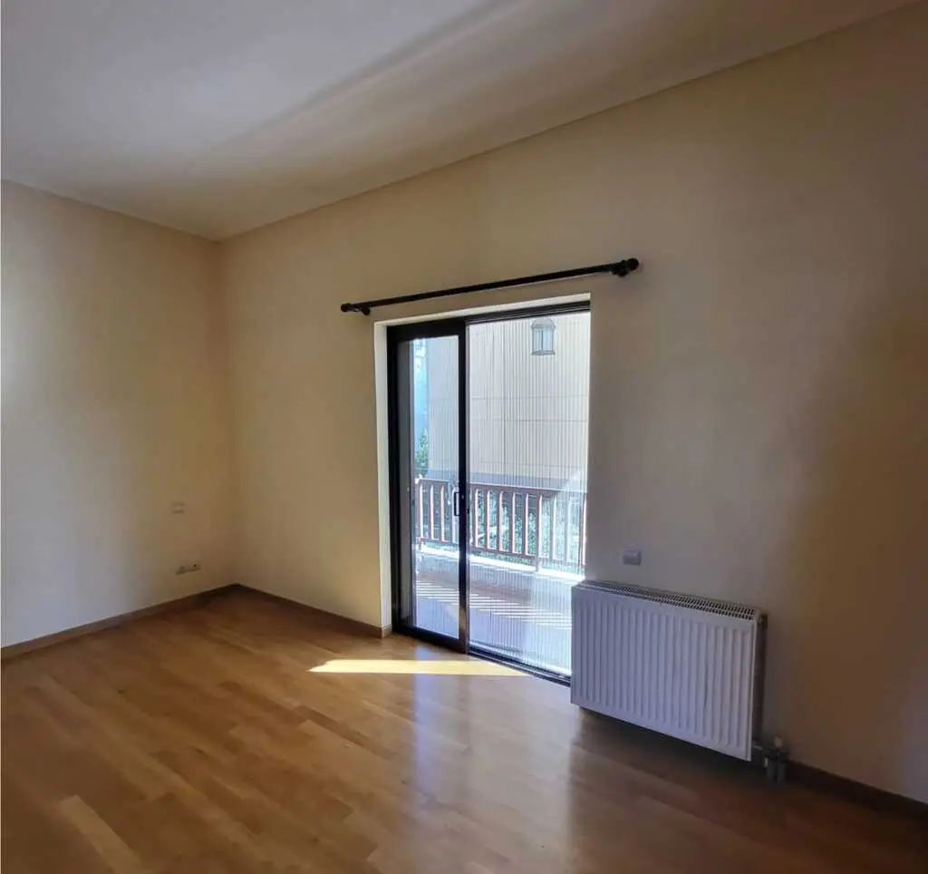 Flat Of 133 M² In Athens