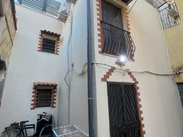 Apartment Of 75 M² With Balcony In Siracusa