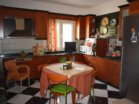 3-bedroom Detached House In Vasilika, Greece (290 M²)