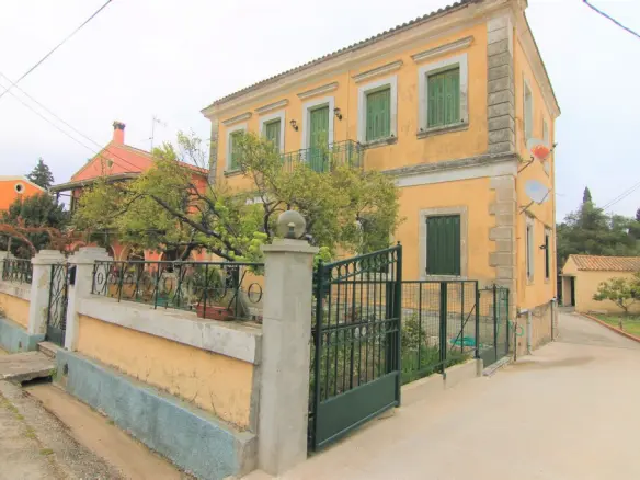 Detached House In Corfu, Greece (240 M²)