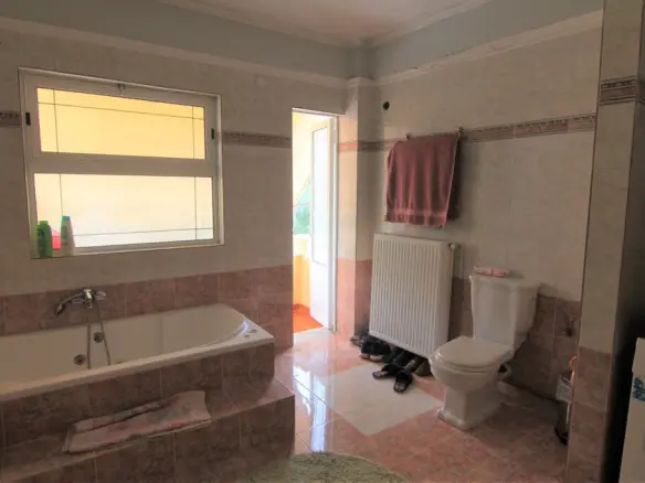 Detached House In Corfu, Greece (240 M²)