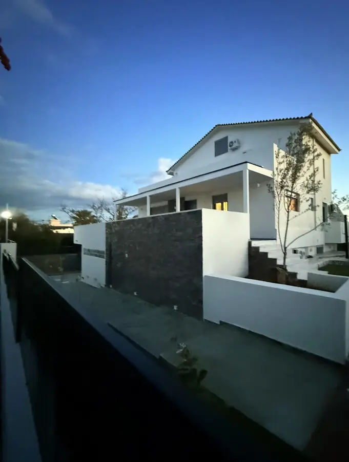 Villa Of 340 M² In Attica