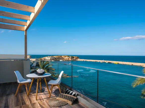 3-bedroom Building In Chersonisos, Greece (200 M²)