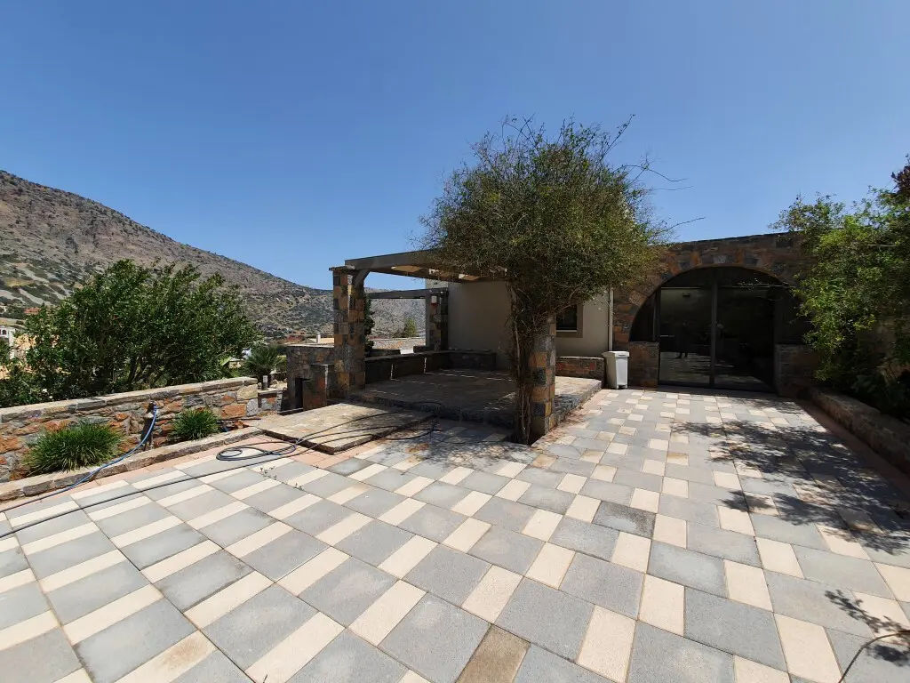 Villa Of 200 M² In Crete
