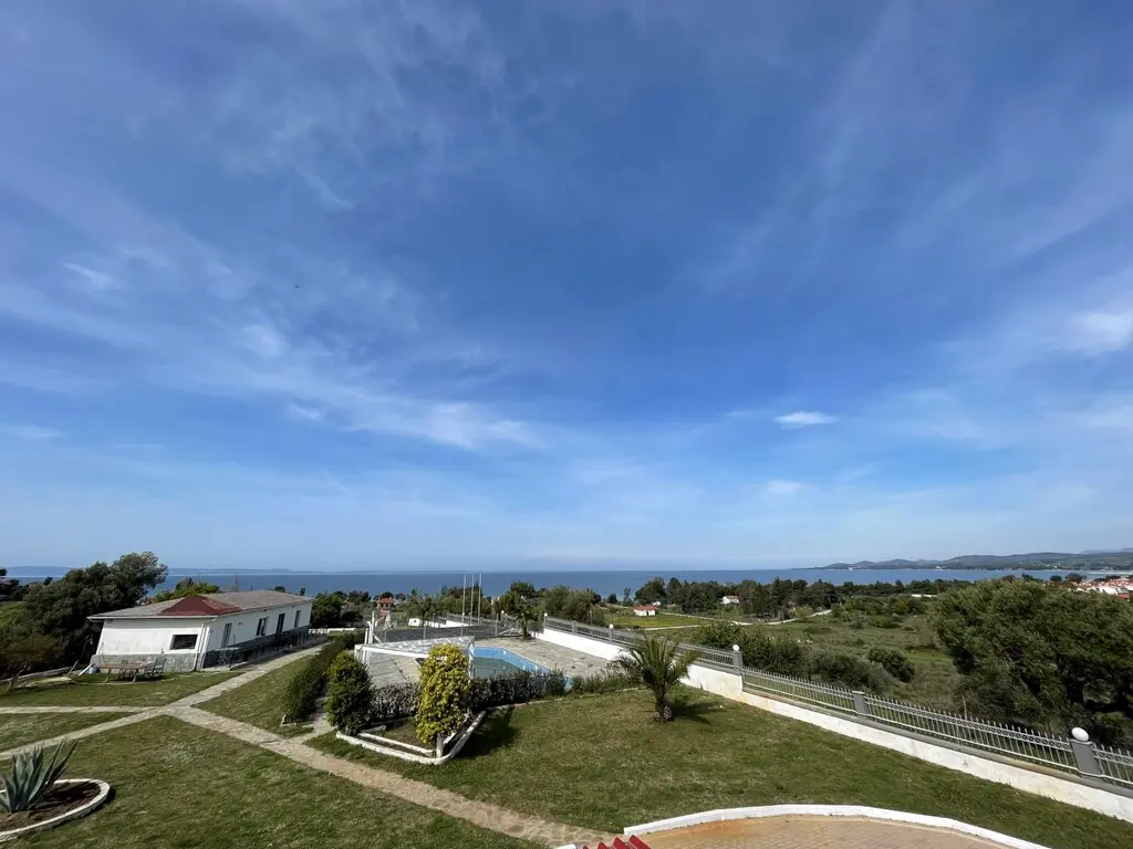 Hotel Of 529 M² In Sithonia, Chalkidiki