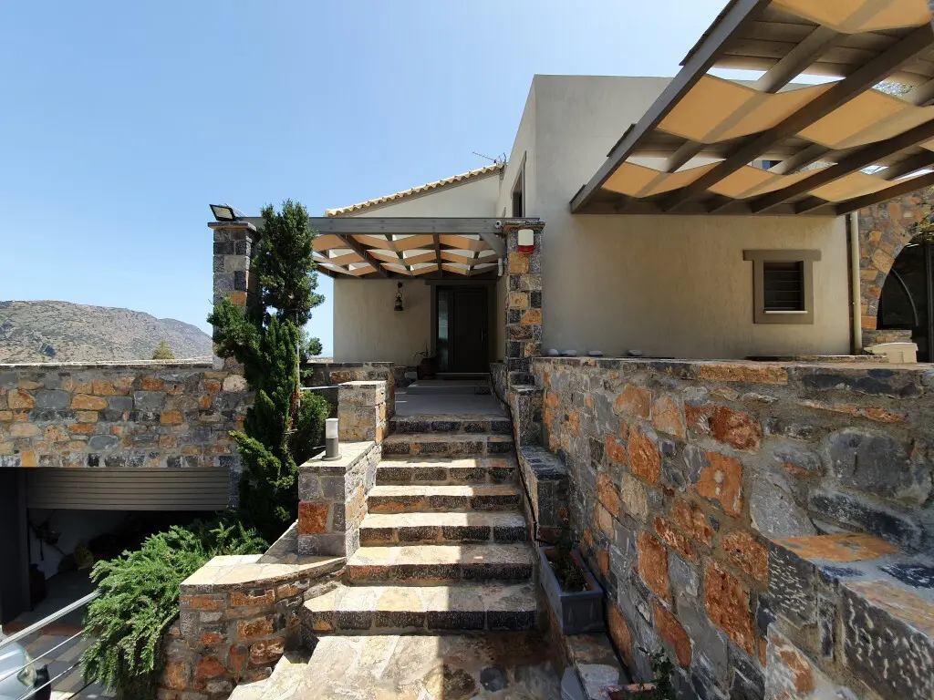 Villa Of 200 M² In Crete