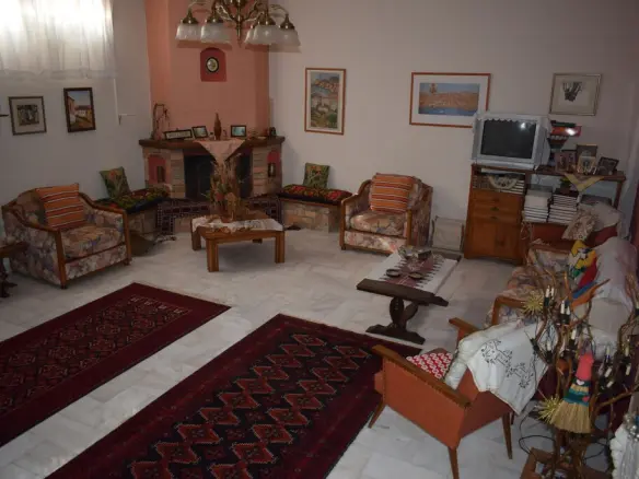 3-bedroom Detached House In Vasilika, Greece (290 M²)
