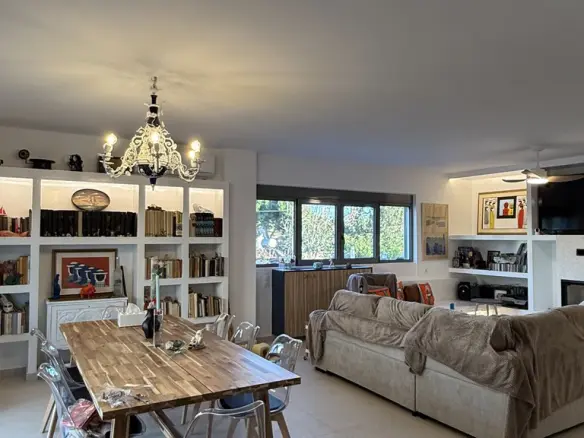 4-bedroom Villa In Artemida (loutsa), Greece (340 M²)