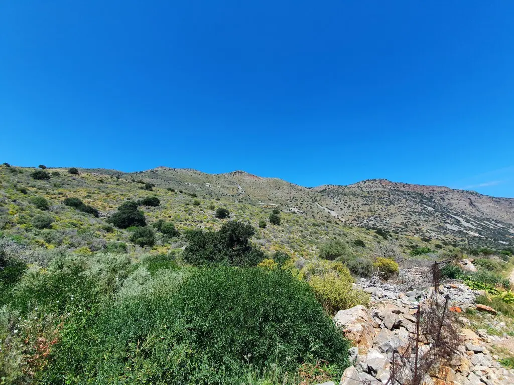 Land Of 28045 M² In Crete