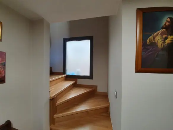 3-bedroom Villa In Agios Nikolaos, Greece (200 M²)