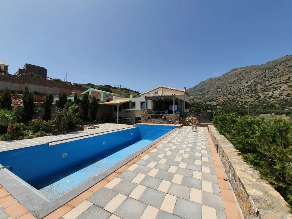 Villa Of 200 M² In Crete