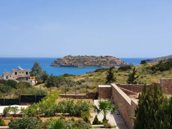 Villa Of 200 M² In Crete