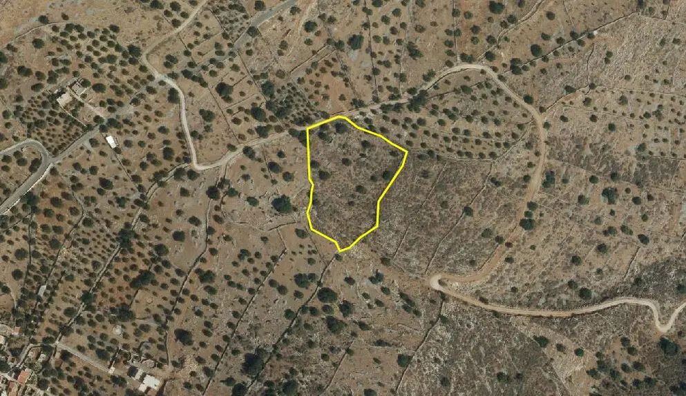 Land Of 7857 M² In Crete