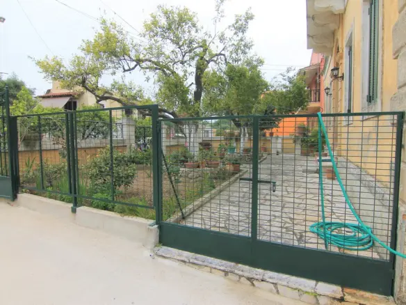 Detached House In Corfu, Greece (240 M²)