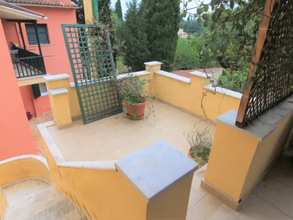 Detached House In Corfu, Greece (240 M²)