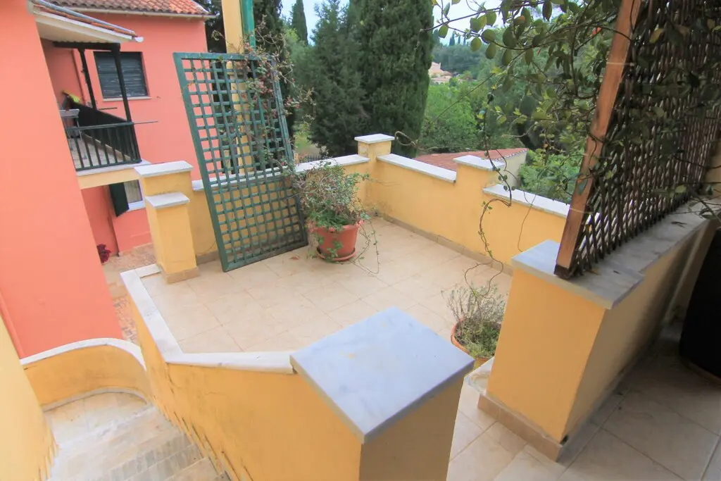 Detached House Of 240 M² In Corfu