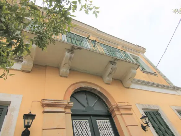 Detached House In Corfu, Greece (240 M²)