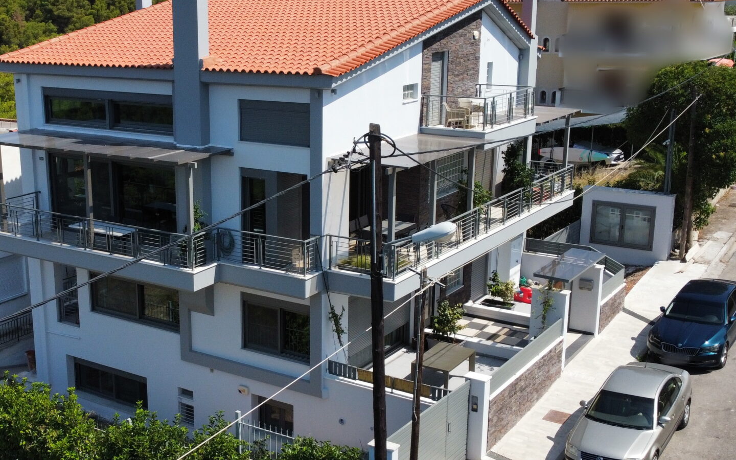 Detached House Of 560 M² With Beach Access In Oropos