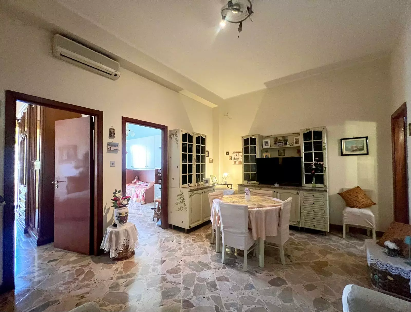 Apartment Of 0035 M² With Balcony In Siracusa, Sicily