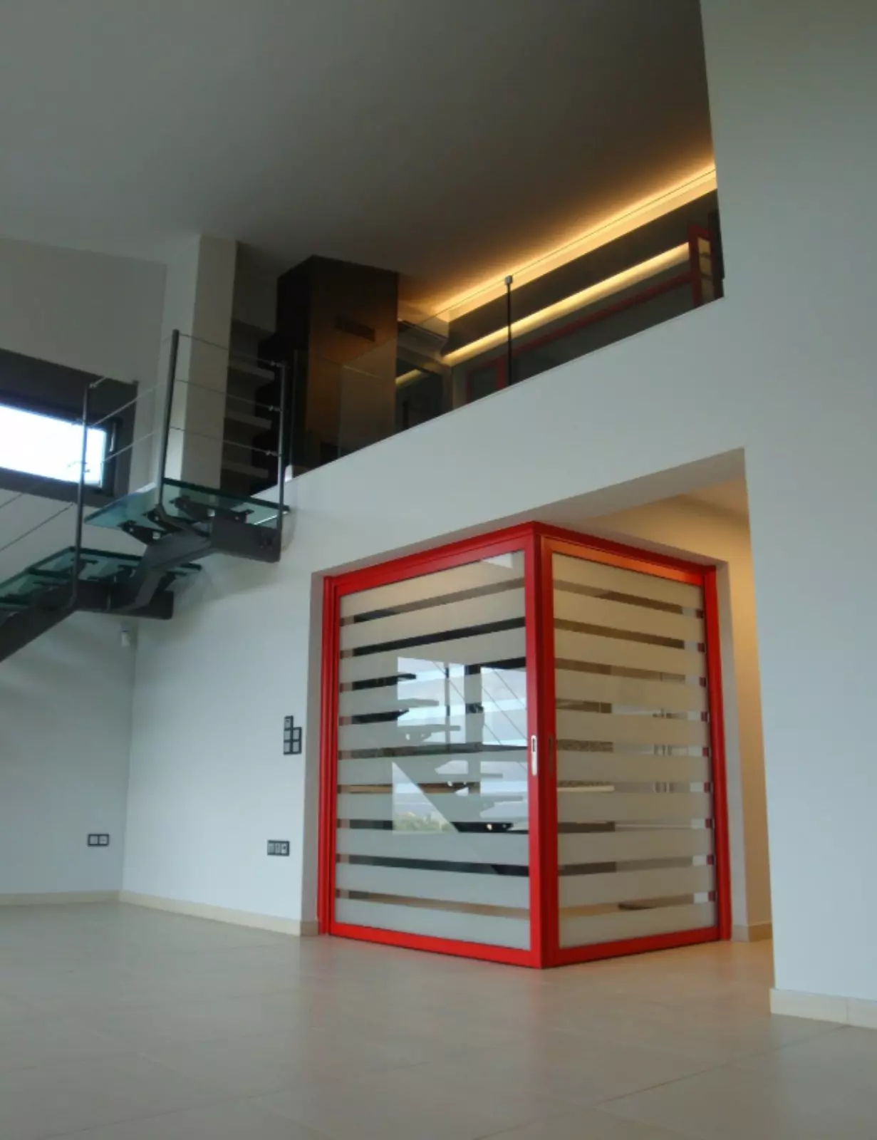 Detached House Of 560 M² With Beach Access In Oropos